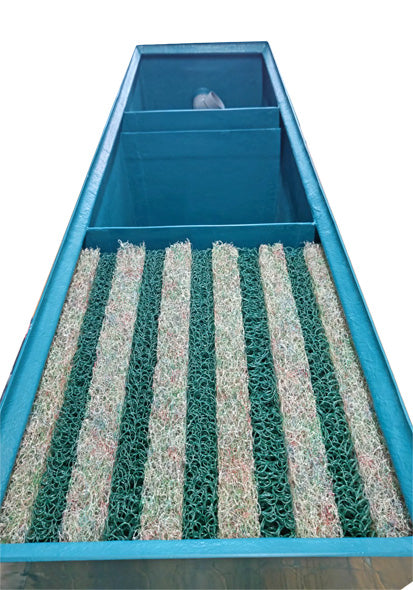 ライフ商事 FRP製生物濾過槽 3-3型 3槽式 本体+濾材 ビニロック マットろ材1式+殺藻灯(岩崎電気15W2灯式) 送料無料(東北 九州 北海道 沖縄 離島は別途見積)