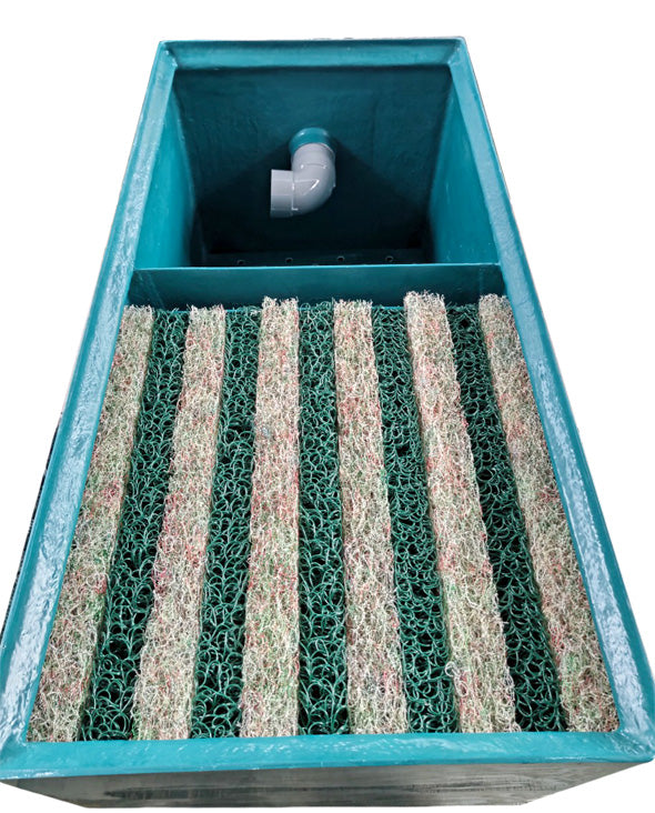 ライフ商事 FRP製生物濾過槽 2-1型 1槽式 本体+濾材 ビニロック マットろ材1式+殺藻灯(岩崎電気15W1灯式) 送料無料(東北 九州 北海道 沖縄 離島は別途見積)