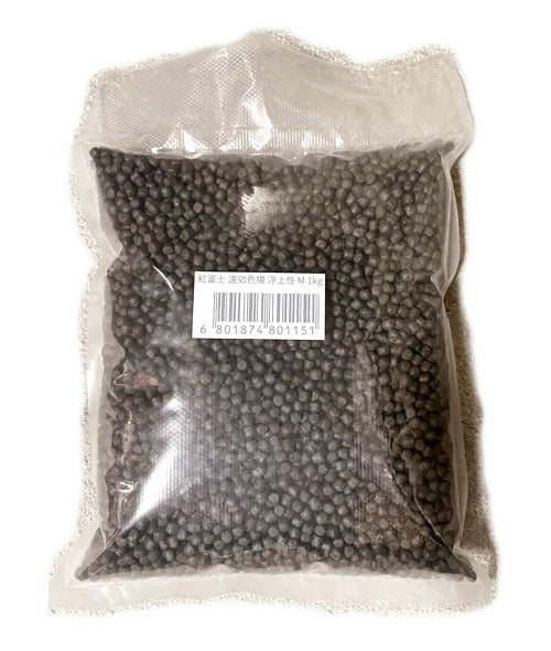 ニシキゴイ用色揚飼料 紅富士 速効色揚 浮上性 M 1kg 計売 (密封包装)送料無料 但、一部地域除 2点目より400円引